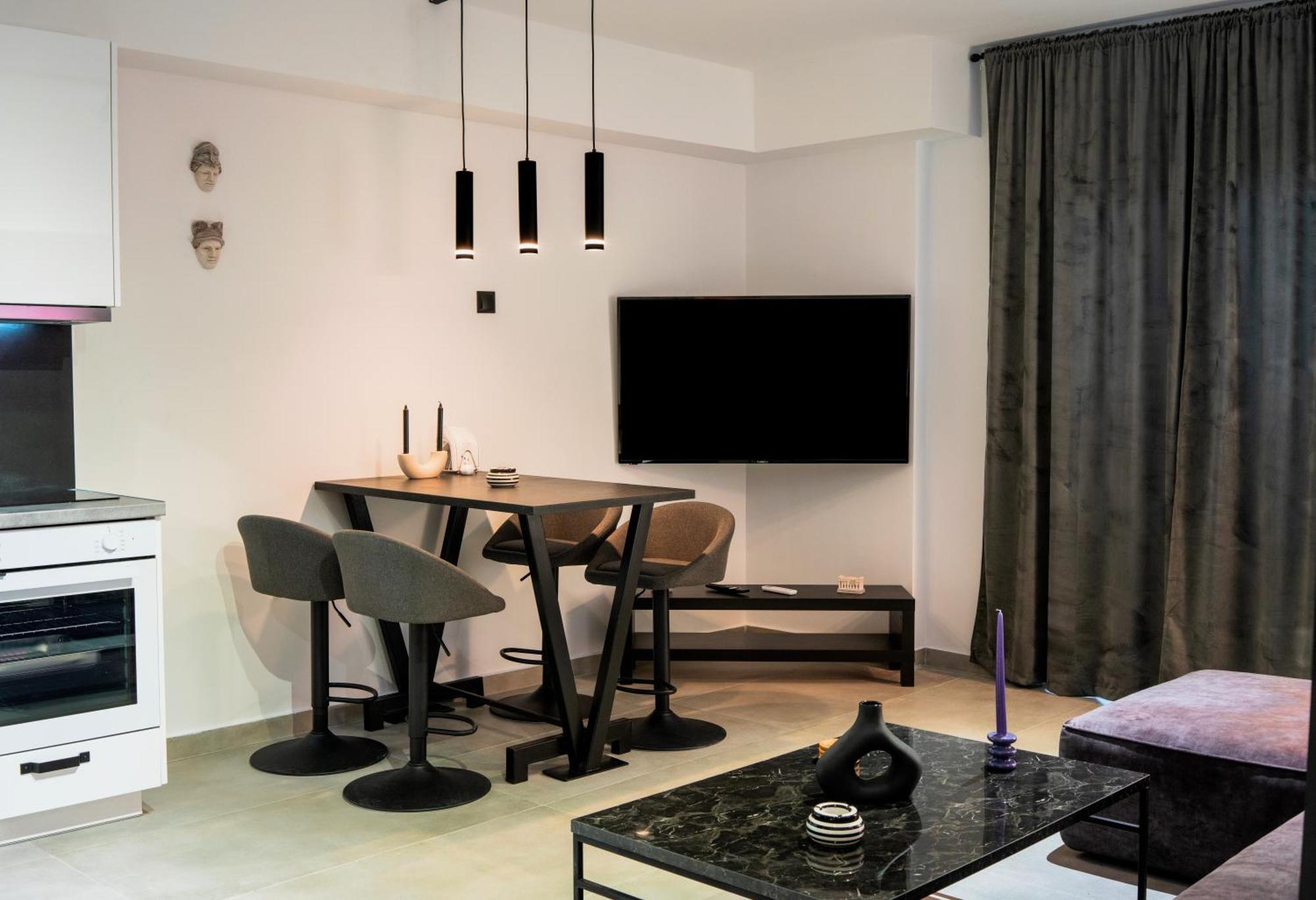 شقة Essel Noir - A Hidden Gem With A Magnificent Acropolis View أثينا المظهر الخارجي الصورة